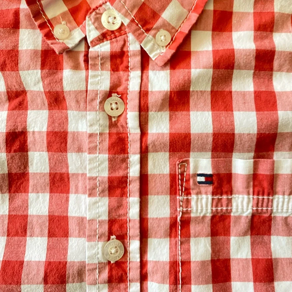 ⭐️ Tommy Hilfiger Kids Red & White Checkered Button-Up Shirt, Boys 7, Gingham